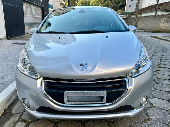 PEUGEOT 208 1.6 GRIFFE 16V FLEX 4P AUTOMÁTICO PEUGEOT 208 1.6 GRIFFE 16V FLEX 4P AUTOMÁTICO